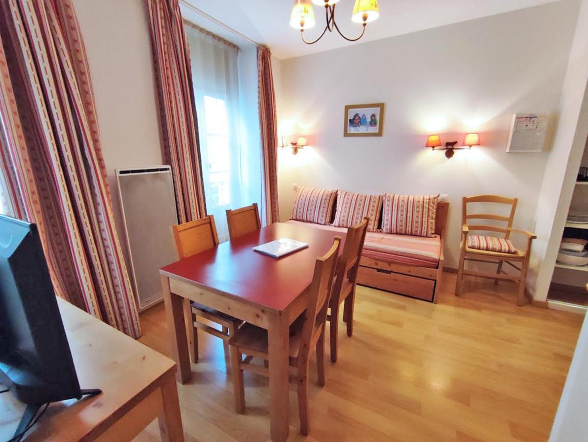 Oo, T2, Centre Luchon, Wifi, Casier A Skis, Ascenseur, 4 Personnes Bagneres-de-Luchon Ngoại thất bức ảnh